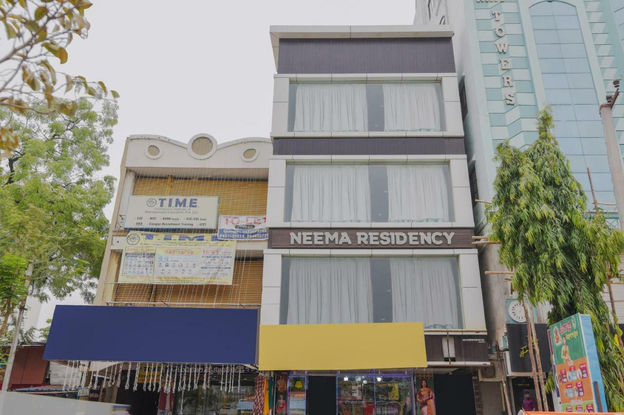Neema Residency Hotel Anantapur Luaran gambar