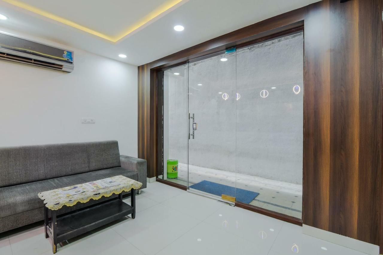 Neema Residency Hotel Anantapur Luaran gambar